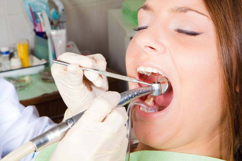 How Dentists in Annapolis Support Dental Health and Cosmetic Goals